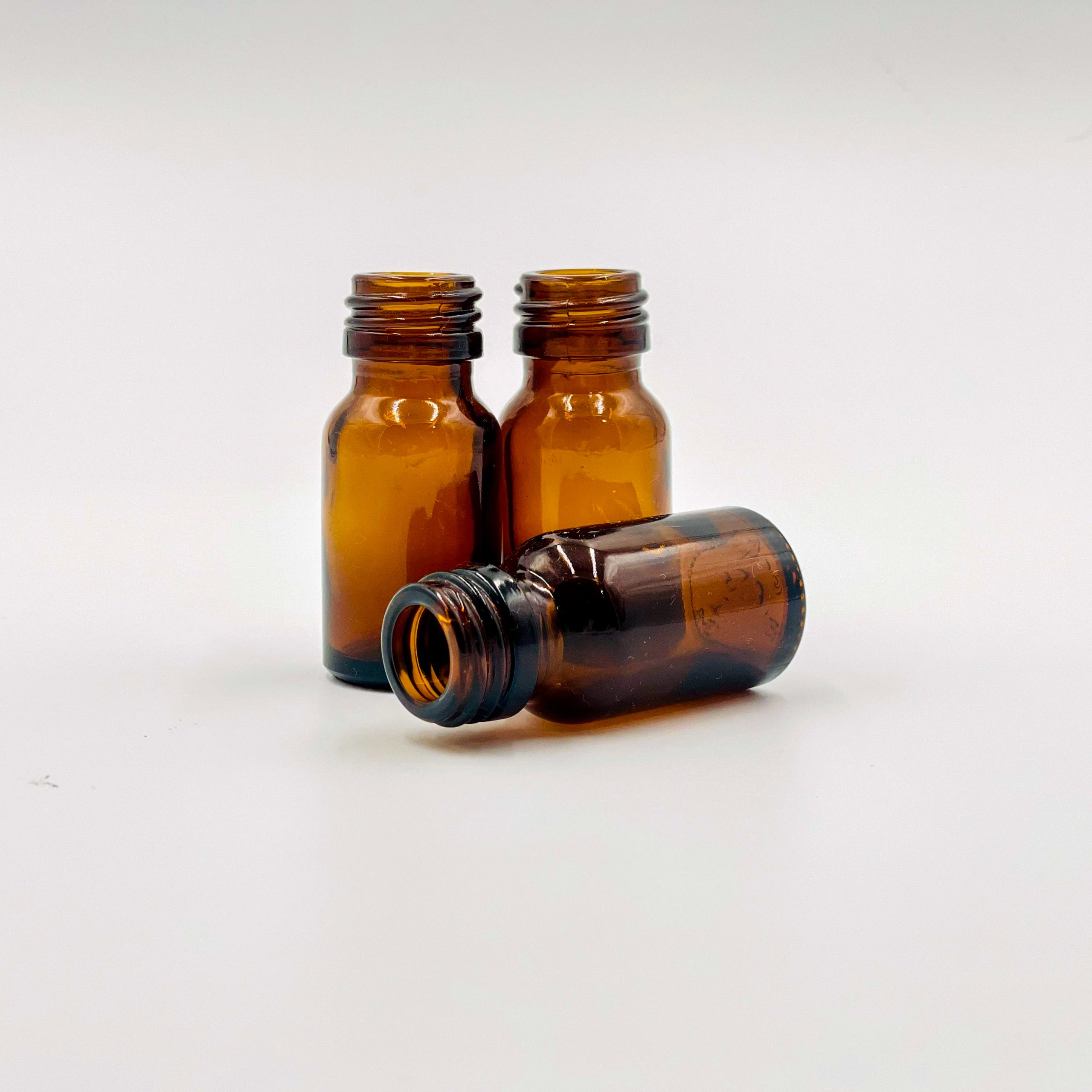 15ml Amber Glass (G4) with ROPP - Gold Cap - Image 4