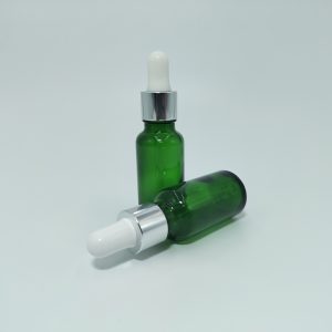 20ml Green Dropper Bottle – Silver Cap & White Teet